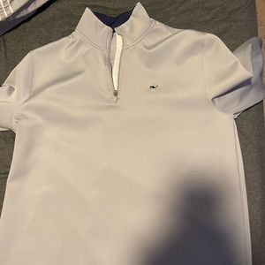 vineyard vines pull over